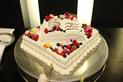 ウエディングケーキ:(ウエディングケーキ:生ケーキ,ブック・本型,クリーム,イチゴ,ベリー,フルーツ,お花,２段)