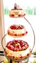 リラックマケーキ:(ウエディングケーキ:生ケーキ,リボン,ラブリー,人形,モチーフ,チョコレート,イチゴ,フルーツ,お花,複数段,ラウンド)