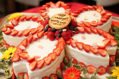 ウエディング アイテム 写真 ウエディングケーキ,生ケーキ,モチーフ,イチゴ,お花,１段